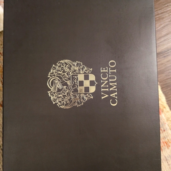 Vince Camuto Bredenna Leather Espadrilles - Picture 8 of 8